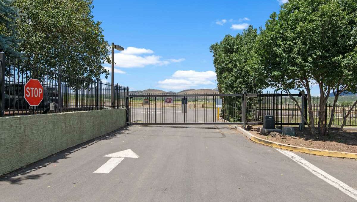 Self Storage in Flagstaff, AZ 5900 E Copeland Ln (86004) Shield Storage